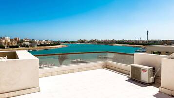 Vila Basic | Teras/patio