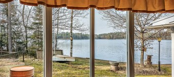 Beautiful home in Vägla with WiFi