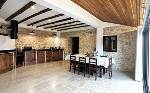 Dining - Casa do Cruzeiro (Ourém)