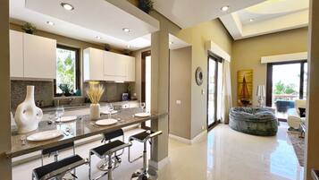 Vila Basic | Interior