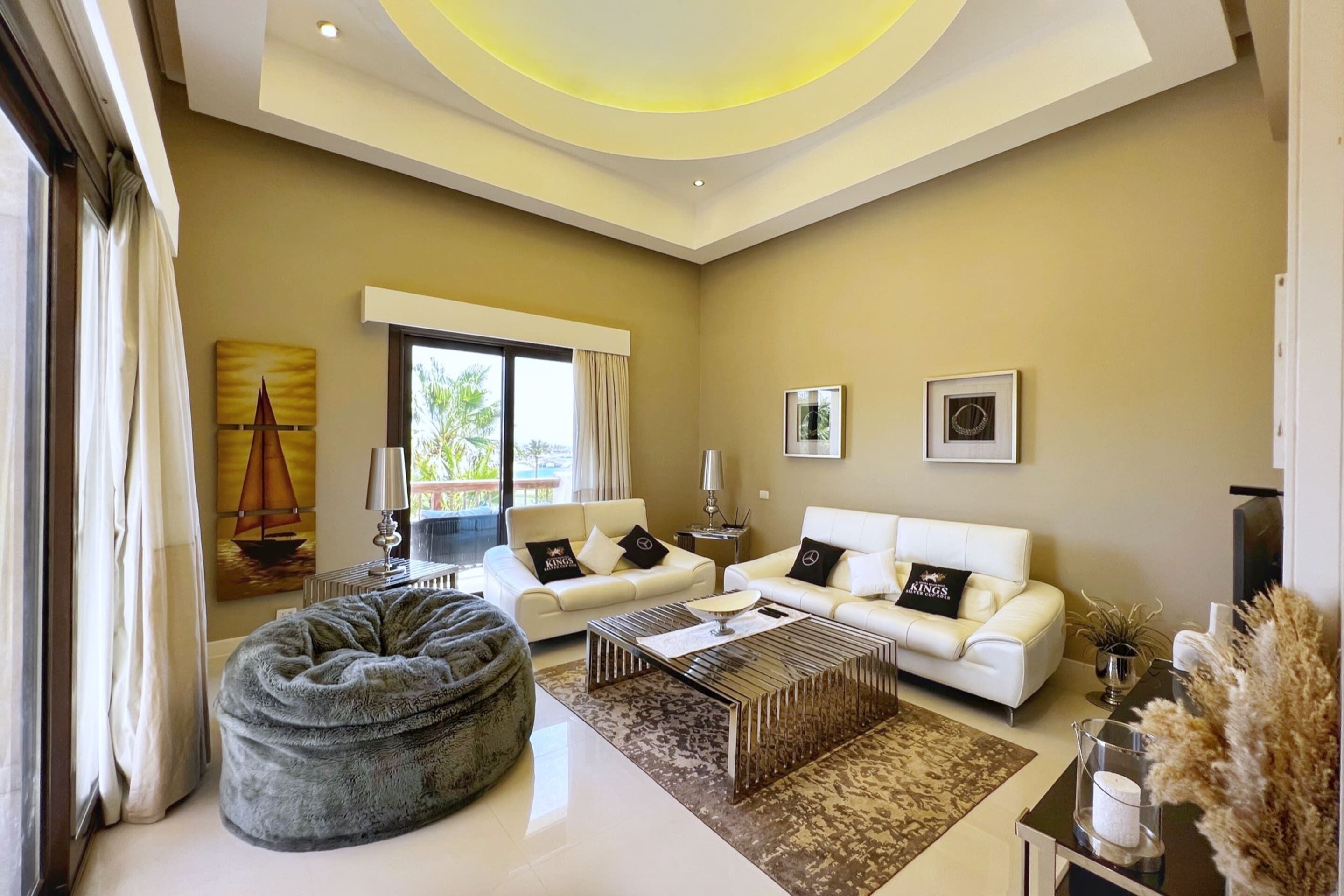 Basic Villa | Living area | 55-inch Smart TV with cable channels