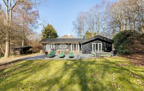Terrace/patio - Lovely home in Tisvildeleje with sauna (Tisvildeleje)