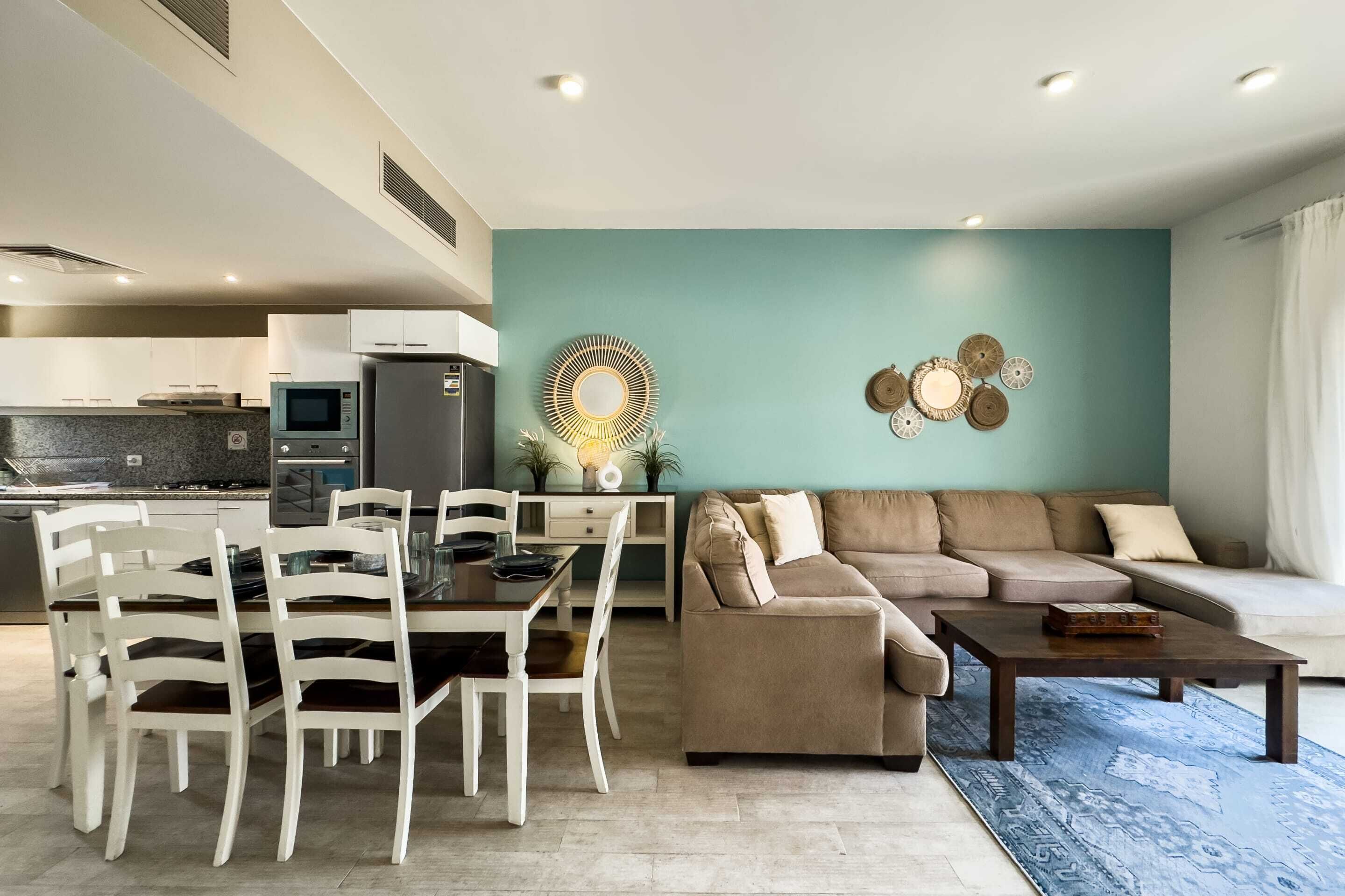 Basic Villa | Living area | 55-inch Smart TV with cable channels