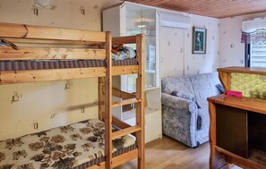 Room - Gorgeous home in Falkenberg (Falkenberg)