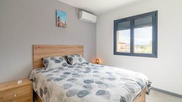 3 slaapkamers, reisbedje, gratis wifi, beddengoed