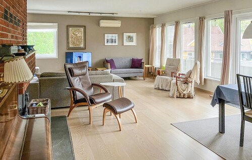 3 bedroom awesome apartment in Mandal