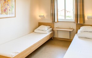 2 bedrooms, free WiFi