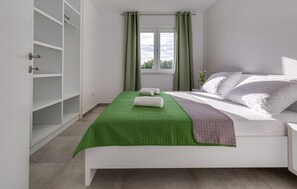 3 bedrooms, free WiFi - Beautiful apartment in Starigrad with WiFi (Starigrad)