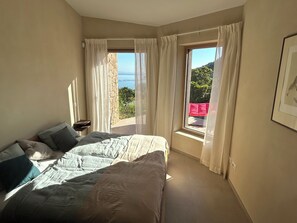 3 bedrooms, iron/ironing board, free WiFi, bed sheets - Luxury villa with stunning sea view and heated infinity pool in Costa Paradisor (Costa Paradiso)