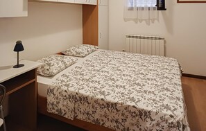 2 bedrooms, free WiFi