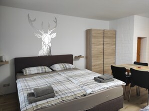 1 Schlafzimmer, WLAN, Bettwäsche
