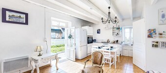 Awesome home in Oradour-Fanais with WiFi
