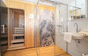 Douche, serviettes fournies