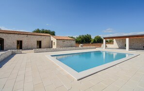 Pool - Amazing home in Chiaramonte Gulfi (Chiaramonte Gulfi)