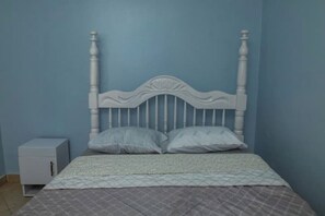 1 bedroom, WiFi - The Green B (Kampala)