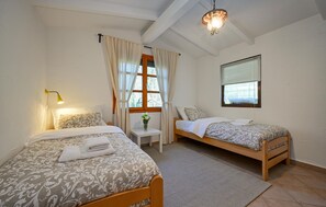 1 habitación, cuna de viaje y wifi gratis 