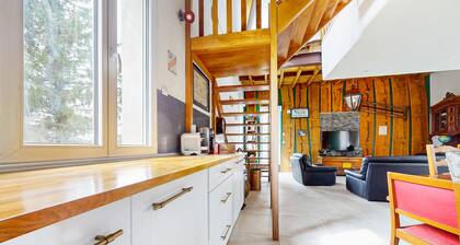 Cozy home in Cossaye with WiFi