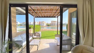 Basic Villa | Interior