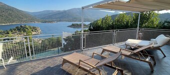 Villa Teo, lake house