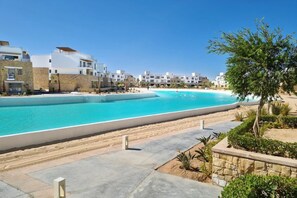 Basic Apartment | Pool | Outdoor pool - Xuru Stays I Lagoonfront Easy 1bdr @ Swan Lake El Gouna (El Gouna)