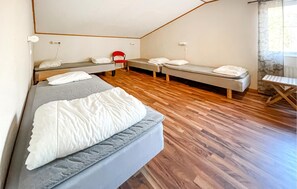 8 Schlafzimmer