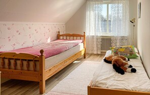 4 dormitorios, cuna de viaje, wifi gratis