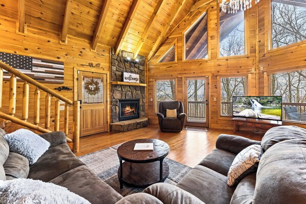 Unclassified image, 1 of 44, button