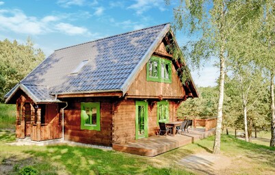 Lovely home in Czaplinek with lake view