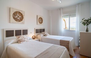 2 Schlafzimmer, Reisekinderbett, kostenloses WLAN