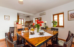 Dining - Awesome home in Labin (Labin)