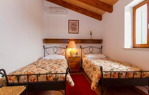 4 habitaciones, cuna de viaje y wifi gratis