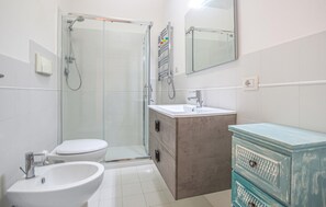 Shower - Pet friendly apartment in Scarlino (Scarlino)