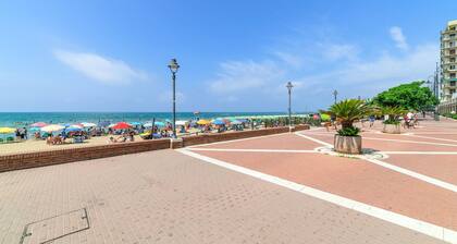 Awesome apartment in Scarlino with WiFi