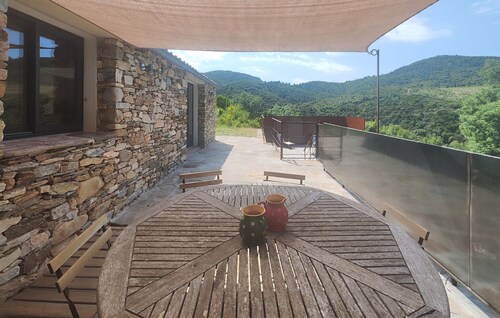 3 bedroom stunning home in Vieussan