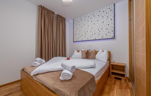 2 soverom, strykejern/-brett og wi-fi (inkludert)