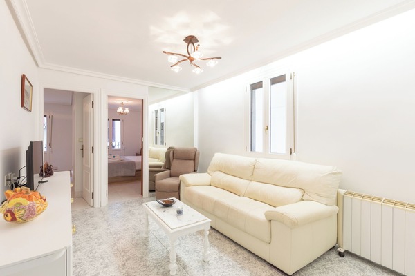 f49ecc73-0227-4601-9fe6-c4cba5df89e8