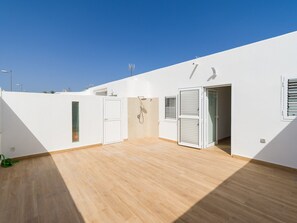 Exterior - Bungalow in Maspalomas Near Golf & Beach (San Bartolomé de Tirajana)