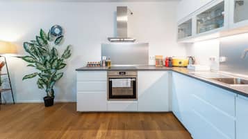 Classic Condo, 1 Bedroom, Non Smoking, Terrace | Private kitchen