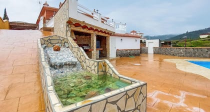 Stunning home in Torrox with house sea view