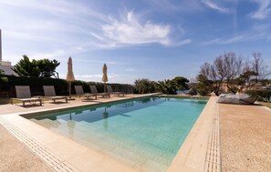 Pool - Amazing home in Cala Santanyi (Cala Santanyi)