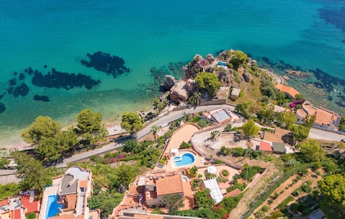 Stunning home in Altavilla Milicia
