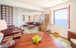 Interior - Stunning home in Altavilla Milicia (Altavilla Milicia)