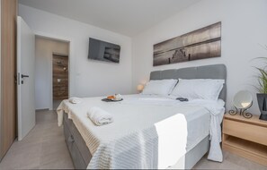 6 camere, ferro/asse da stiro, culla da viaggio, Wi-Fi gratuito