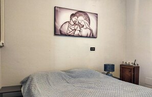 1 bedroom, travel crib, free WiFi