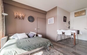 1 habitación, cuna de viaje y wifi gratis 