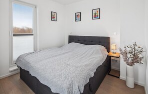 2 bedrooms, free WiFi