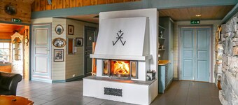 Nice home in Stårheim with WiFi