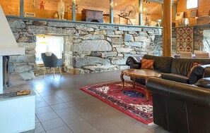 Interior - Nice home in Stårheim with WiFi (Stårheim)