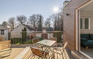 Outdoor dining - Cozy apartment in Coupvray with WiFi (Coupvray)