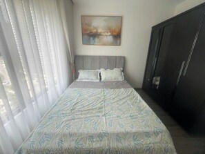 2 slaapkamers, een strijkplank/strijkijzer, wifi